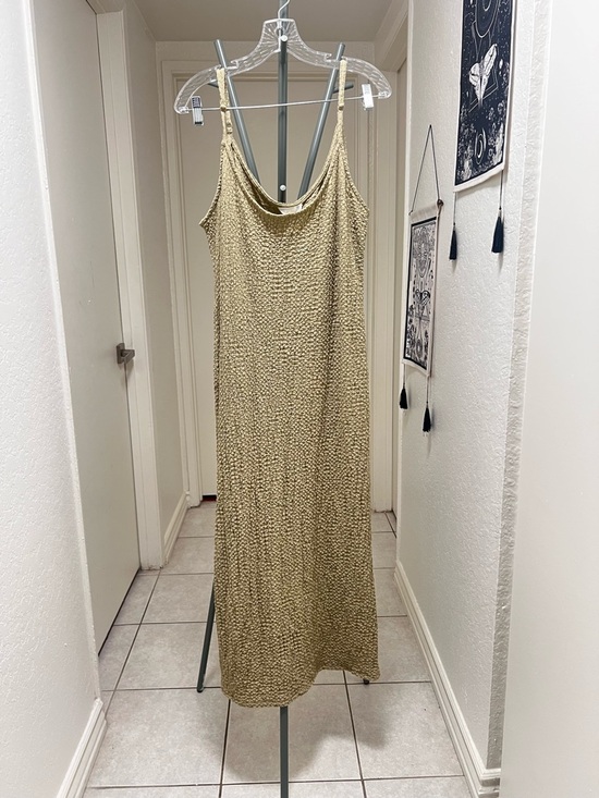 H&M Dresses & Skirts - H&M sage green Maxi Dress